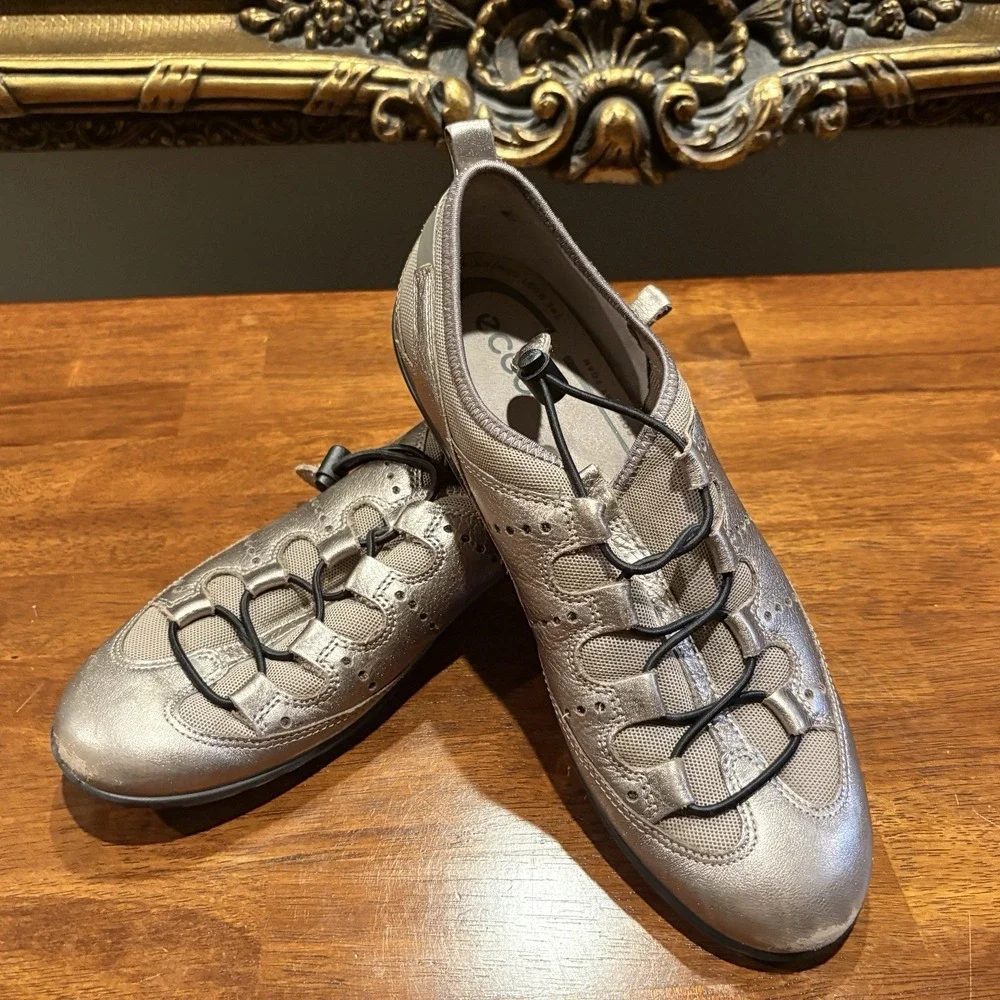 ECCO Vibration II  Women's Bronze Comfort Sneakers Leather Slip-On Size 9  (40) - Picture 2 of 15